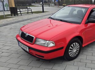 Skoda Octavia 1.6 8V benzyna 1998r HAK TANIO !!!