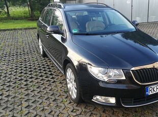 Skoda Superb Elegance Kombi Diesel Automat