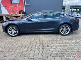 Tesla Model S Standard