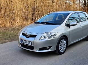 Toyota Auris 1.6 124KM Benzyna 2007