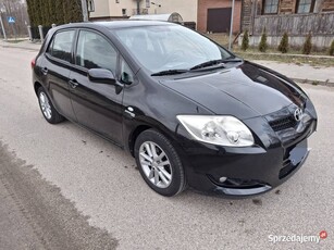 Toyota Auris benzyna