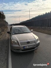 Toyota Avensis 1.8 Benz / T25