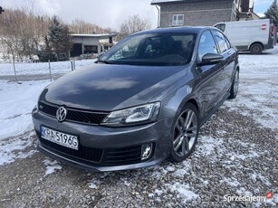 Volkswagen Jetta GLI 2.0 tsi 211km