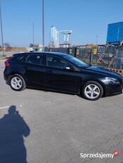 VOLVO V 40 1.6 DIESEL