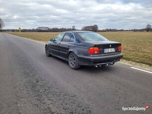 Witam.sprzedam lub zamienię BMW E39 523i