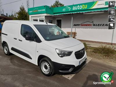 Opel Combo Bardzo ładny, zarejestrowany i ubezpieczony