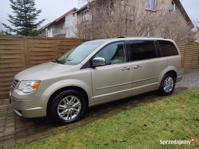 Chrysler Town & Country swivel'n go