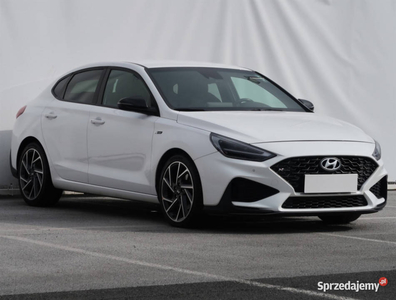 Hyundai i30 Fastback 1.5 T-GDI MHEV