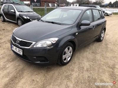 KIA CEED 1,4 benzyna Klima Niemiec