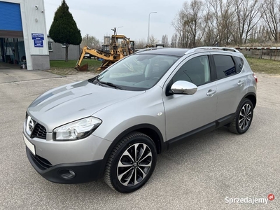 Nissan Qashqai 1.6 BENZYNA Klimatronik Nawigacja Tempomat