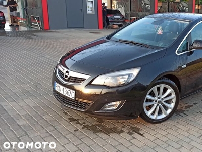 Opel Astra IV 1.4 T Cosmo