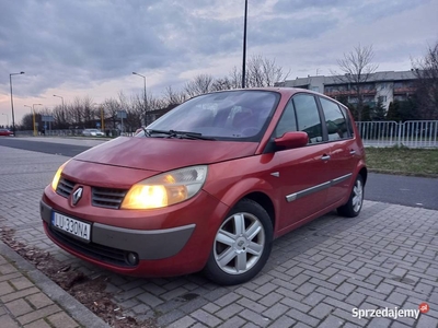 Renault Scenic 2,0 benz 136km