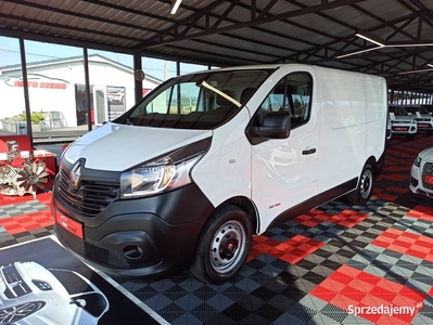 RENAULT TRAFIC 1.6 Diesel 2018 rok Niski Przebieg ZADBANY