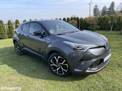 Toyota C-HR Hybrid Style Selection