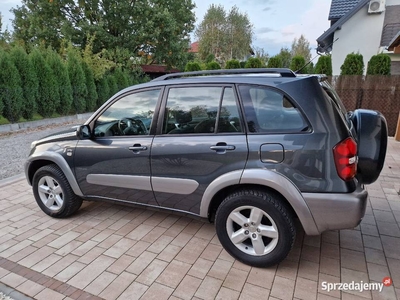 Toyota Rav4 D4D 4x4 Zadbana - Bez rdzy- Opony AT - Prywatnie