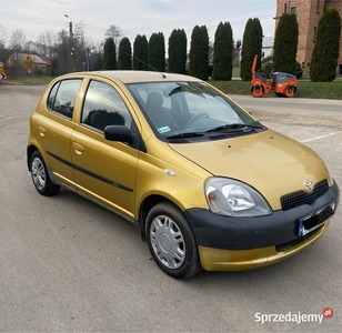 Toyota yaris 1.0 benzyna 1999r