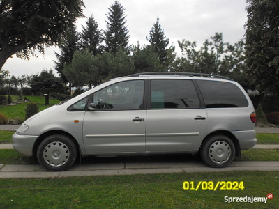 VW Sharan 1,9 TDI 110 KM