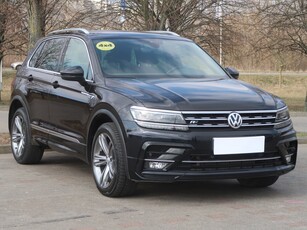 Volkswagen Tiguan , Salon Polska, Serwis ASO, DSG, Navi, Klimatronic, Tempomat,