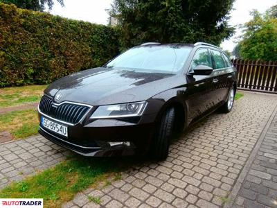 Skoda Superb 1.8 benzyna 180 KM 2016r. (Gliwice)