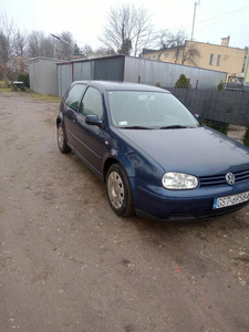 Golf 4,16 Benzyna