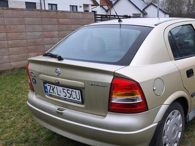 Opel Astra 2