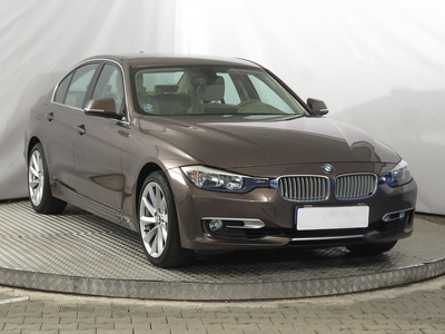 BMW 3 2013 318 d 255059km Sedan