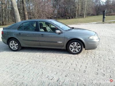 Sprzedam Renault Lagune z 2006 roku - 2.0 16V benzyna z gazem.