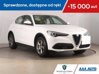 Alfa Romeo Stelvio SUV 2.0 Turbo 200KM 2017