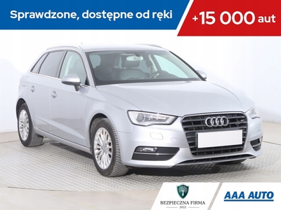 Audi A3 8V Hatchback 3d 1.6 TDI clean diesel 110KM 2014