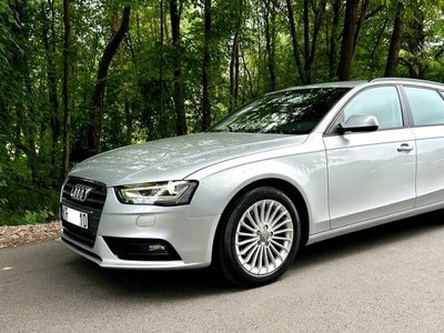 Audi A4 B8 Avant Facelifting 2.0 TDI 143KM 2012