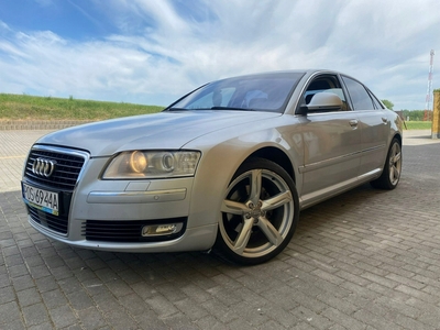 Audi A8 D3 Sedan 3.0 V6 TDI 233KM 2008