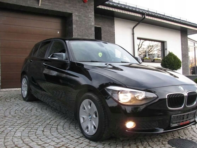 BMW Seria 1 F20-F21 Hatchback 5d 116i 136KM 2011