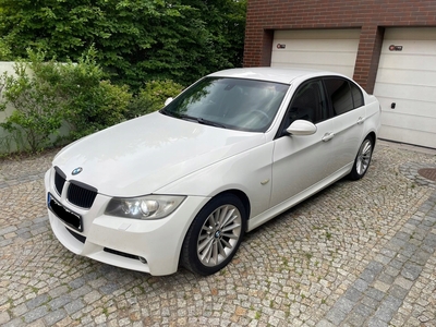 BMW Seria 3 E90-91-92-93 Limuzyna E90 318i 143KM 2008