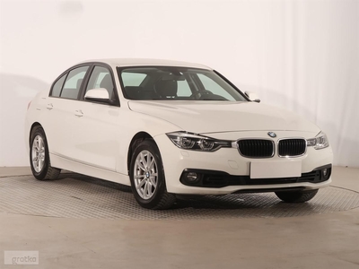 BMW SERIA 3 V (F30/F31/F34) BMW SERIA 3 , Salon Polska, Serwis ASO, Automat, VAT 23%, Klimatronic,