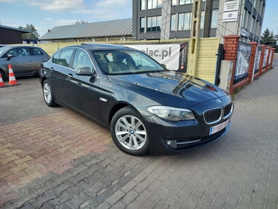 BMW Seria 5 F10-F11 Limuzyna 523i 204KM 2010