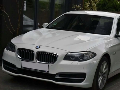 BMW Seria 5 F10-F11 Limuzyna Facelifting 520d 190KM 2015