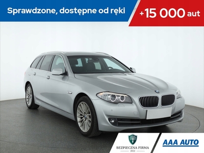 BMW Seria 5 F10-F11 Touring 520d 184KM 2012