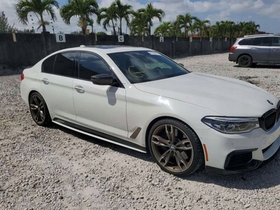 BMW Seria 5 G30-G31 Limuzyna 550i 462KM 2018