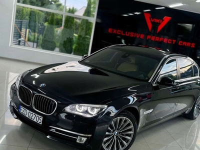 BMW Seria 7 F01 Sedan L Facelifting 750Li 450KM 2014