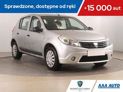 Dacia Sandero I Hatchback 5d 1.4 MPI 75KM 2008