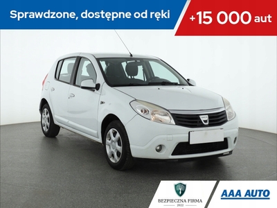 Dacia Sandero I Hatchback 5d 1.6 MPI 87KM 2009