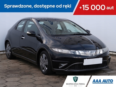 Honda Civic VIII Hatchback 3d 1.8 i-VTEC 140KM 2009