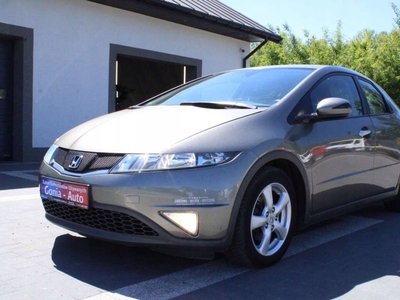 Honda Civic VIII Hatchback 5d 1.4 i 83KM 2008