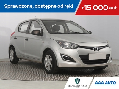 Hyundai i20 I Hatchback 5d Facelifting 1.2 DOHC 85KM 2013