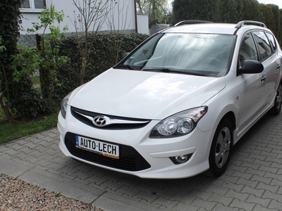 Hyundai i30 I CW Facelifting 1.4 DOHC 109KM 2011