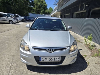 Hyundai i30 I Hatchback Facelifting 1.4 DOHC 109KM 2011