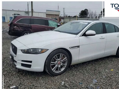 Jaguar XE Sedan 2.0 i4 240KM 2017