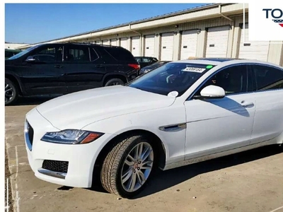 Jaguar XF II Sedan 2.0 i4P 300KM 2018