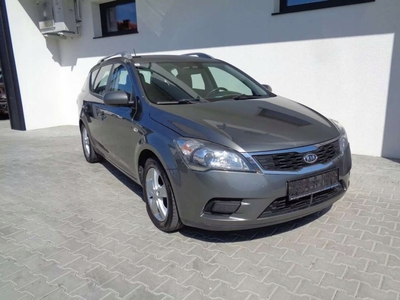 Kia Ceed I SW Facelifting 1.6 CRDi WGT 90KM 2011