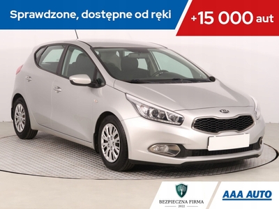 Kia Ceed II Hatchback 5d 1.6 CRDi 110KM 2013